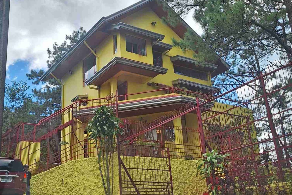 4 Bedroom House for Sale in Bakakeng Central, Baguio, Benguet