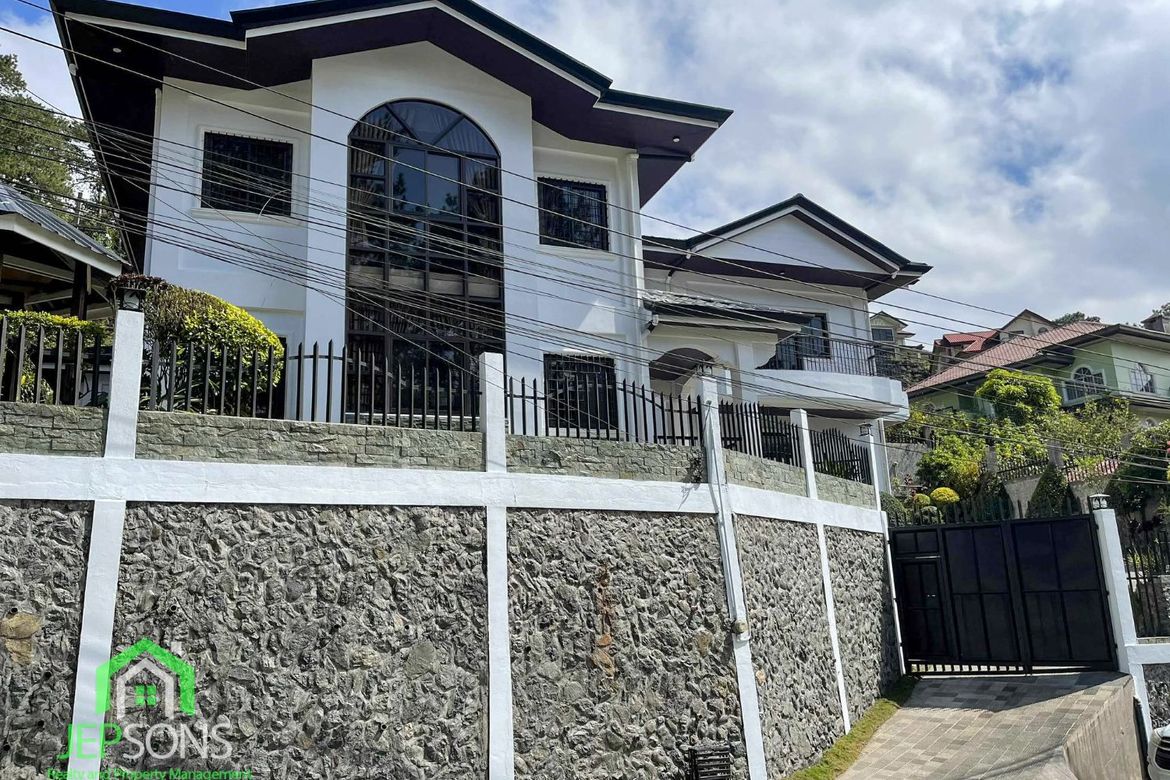 4 Bedroom House for Sale in Bakakeng North, Baguio, Benguet