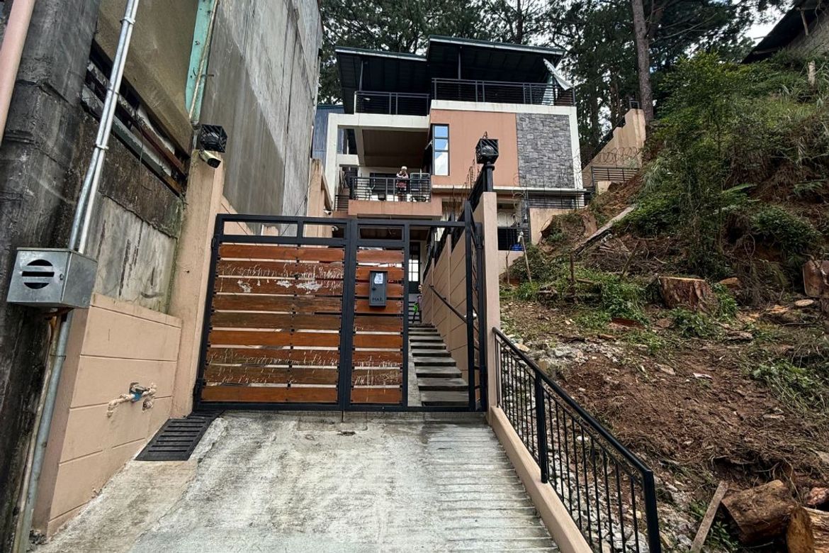 4 Bedroom House for Sale in Bakakeng North, Baguio, Benguet – photo 2