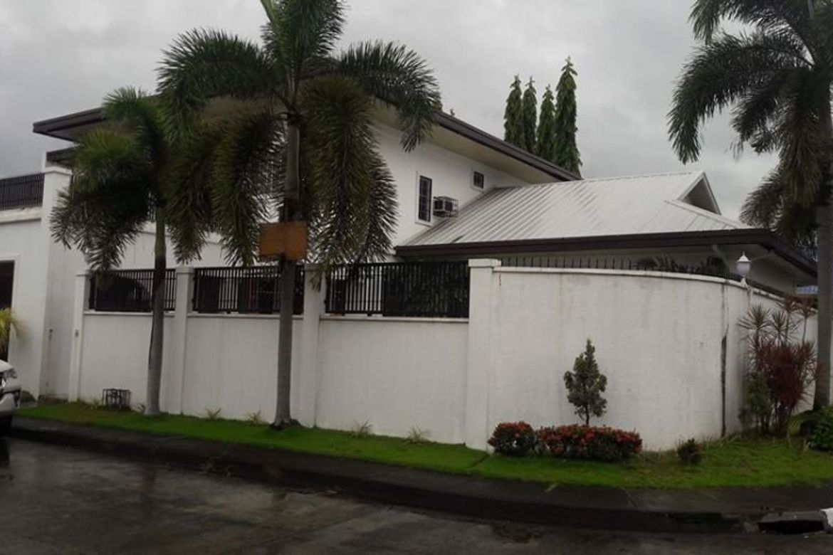 4 Bedroom House for Sale in Balibago, Angeles, Pampanga
