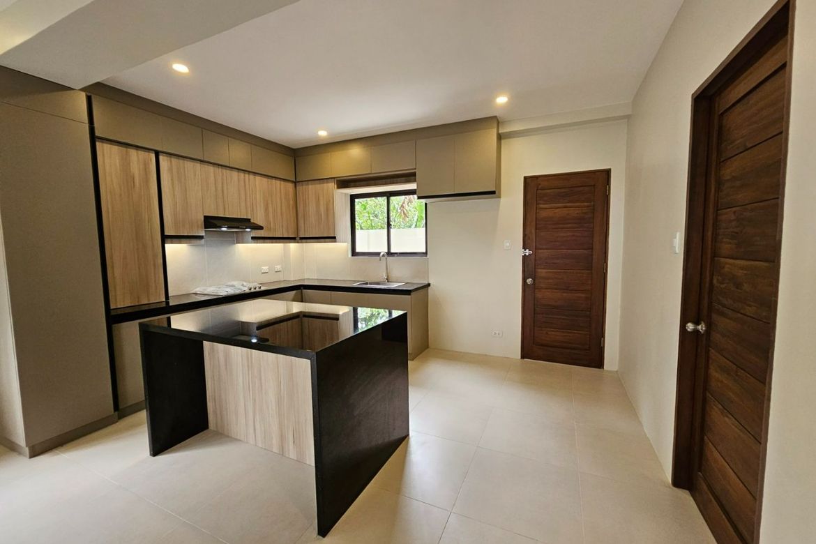 4 Bedroom House for Sale in Balibago, Santa Rosa, Laguna – photo 5