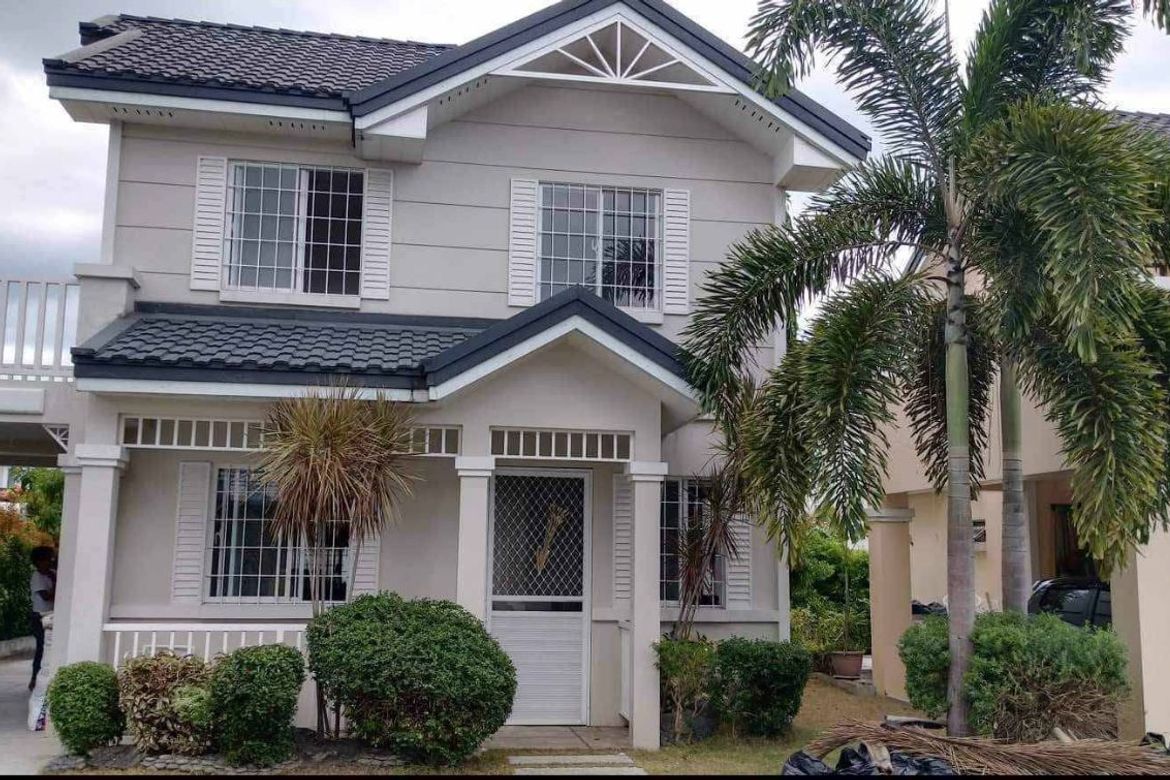 4 Bedroom House for Sale in Balibago, Santa Rosa, Laguna