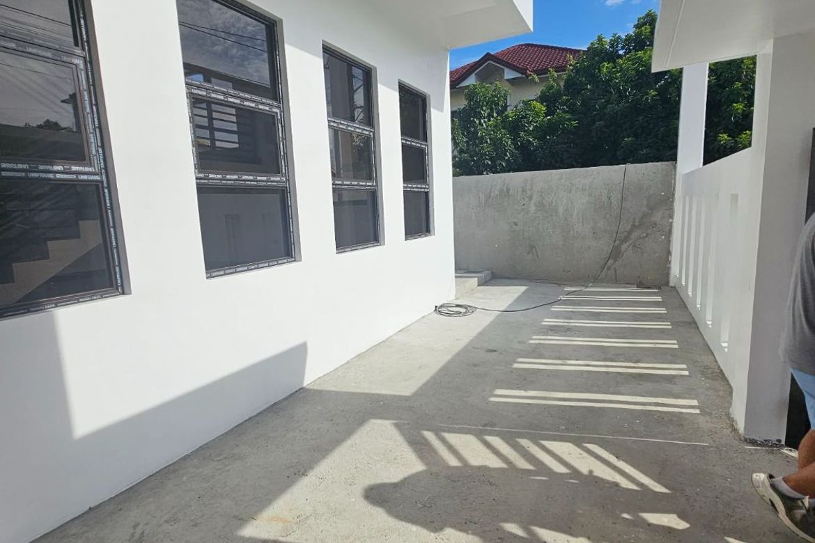4 Bedroom House for Sale in Balibago, Santa Rosa, Laguna – photo 2