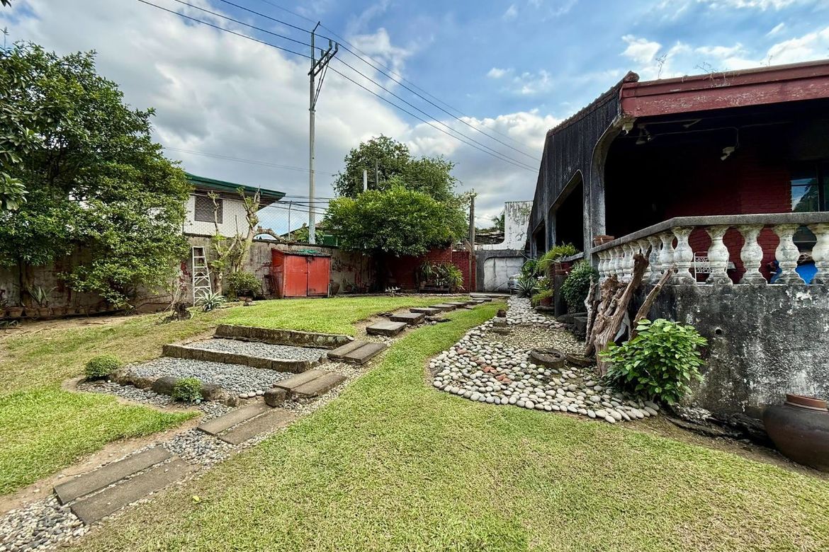 4 Bedroom House for Sale in Balong-Bato, San Juan, Metro Manila near LRT-2 J. Ruiz – photo 3