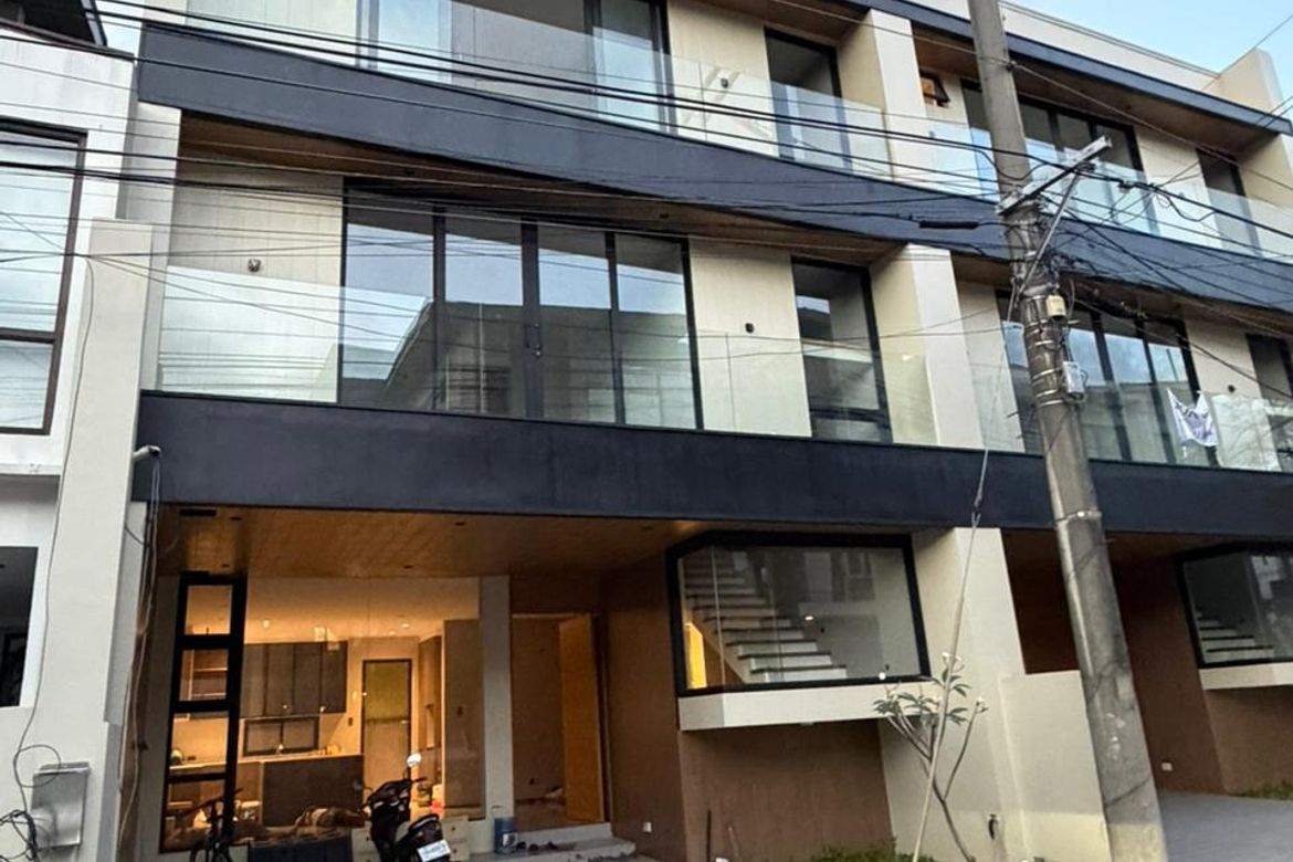 4 Bedroom House for Sale in Bambang, Taguig, Metro Manila