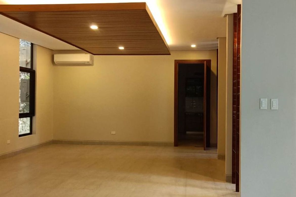4 Bedroom House for Sale in Banilad, Cebu City, Cebu – photo 8