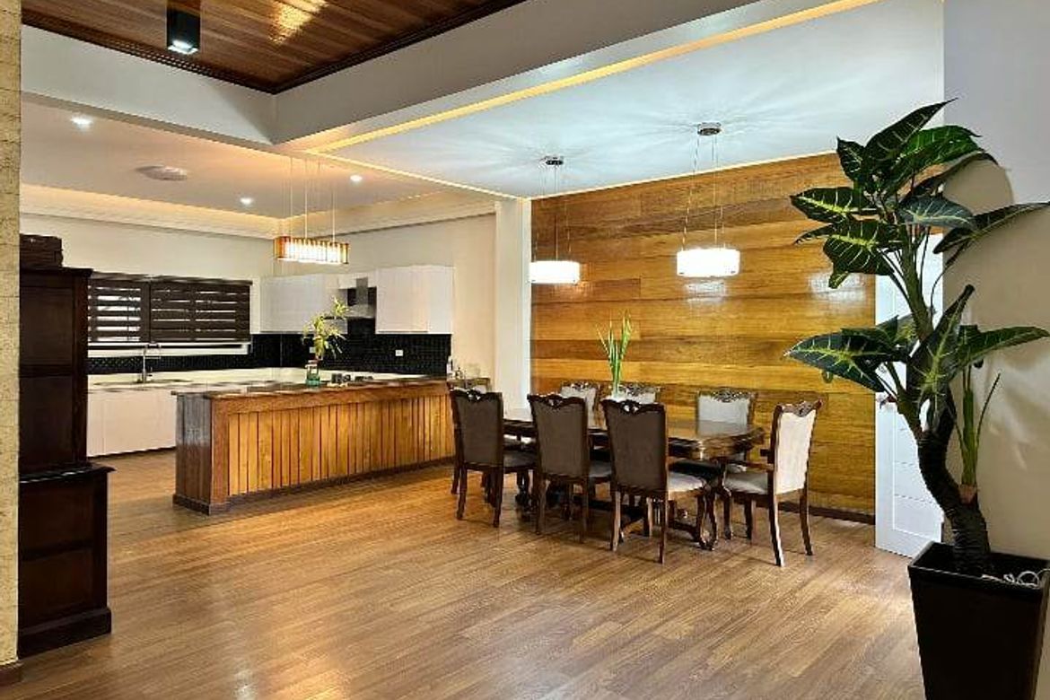 4 Bedroom House for Sale in Banilad, Cebu City, Cebu – photo 2