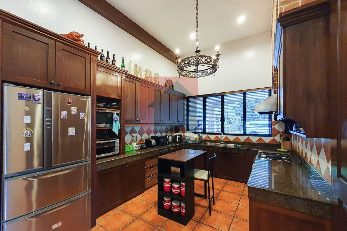 4 Bedroom House for Sale in Banilad, Cebu City, Cebu – photo 8