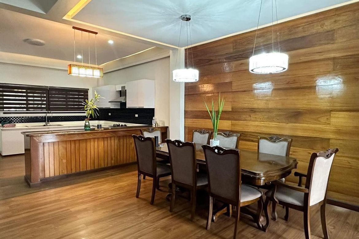 4 Bedroom House for Sale in Banilad, Mandaue, Cebu