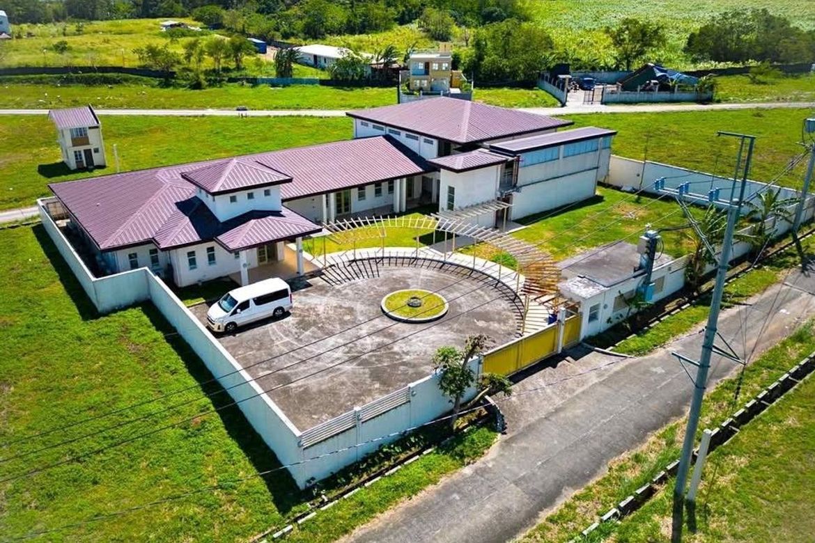 4 Bedroom House for Sale in Barandal, Calamba, Laguna