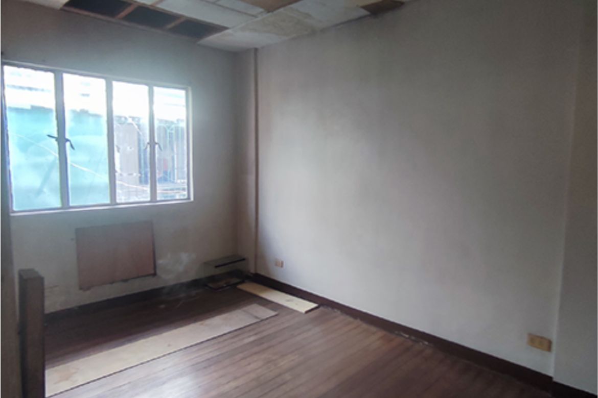 4 Bedroom House for Sale in Barangay 152, Pasay, Metro Manila near MRT-3 Taft Avenue – photo 5