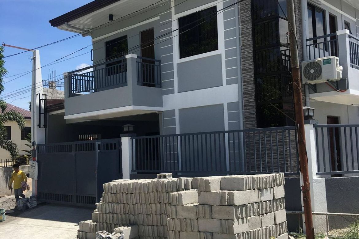 4 Bedroom House for Sale in Barangay 155, Caloocan, Metro Manila