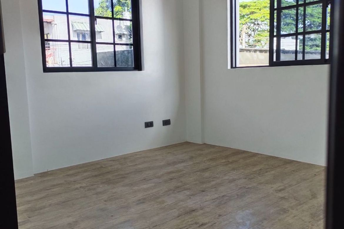 4 Bedroom House for Sale in Barangay 174, Caloocan, Metro Manila – photo 8