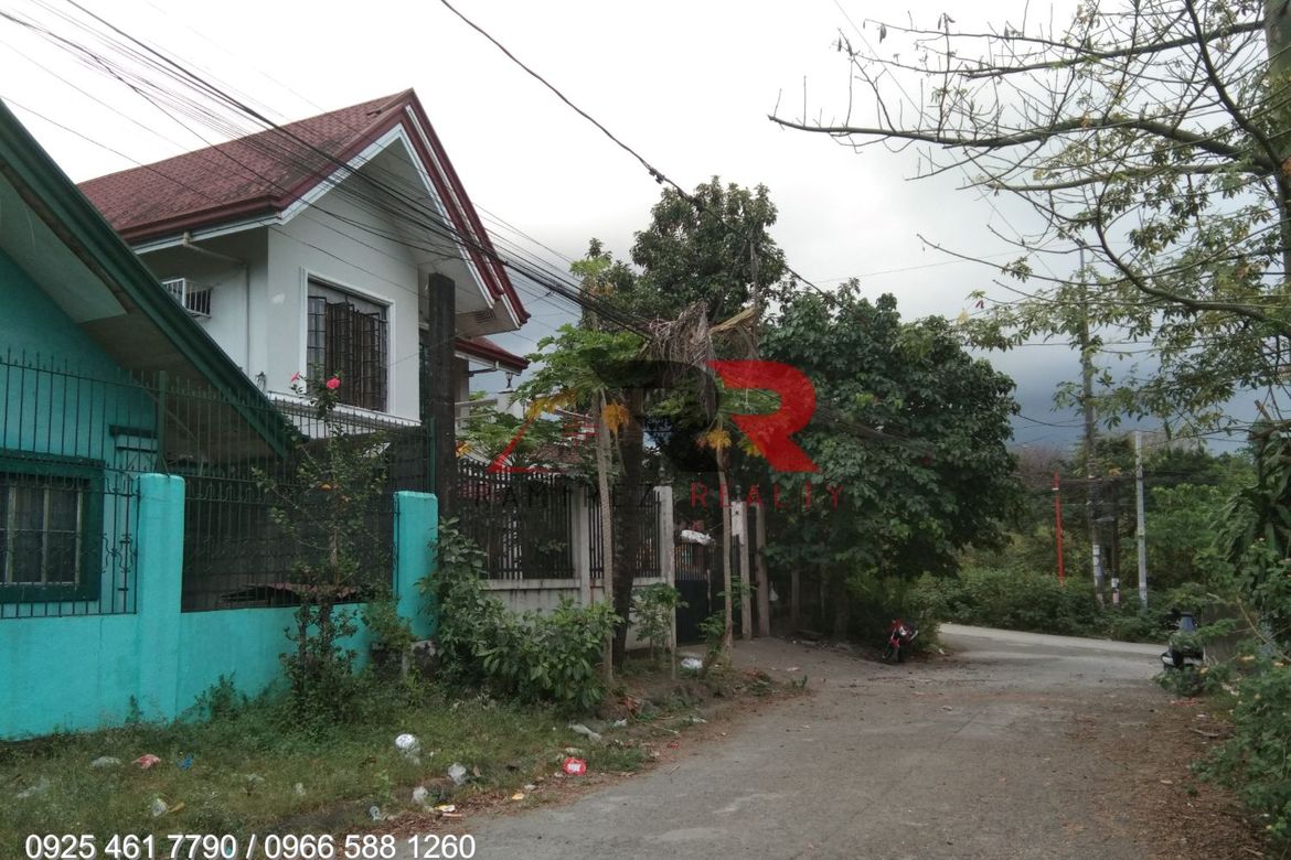 4 Bedroom House for Sale in Barangay 175, Caloocan, Metro Manila
