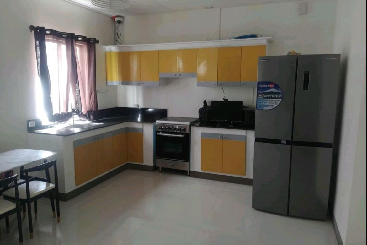 4 Bedroom House for Sale in Barangay 2, Calamba, Laguna – photo 6
