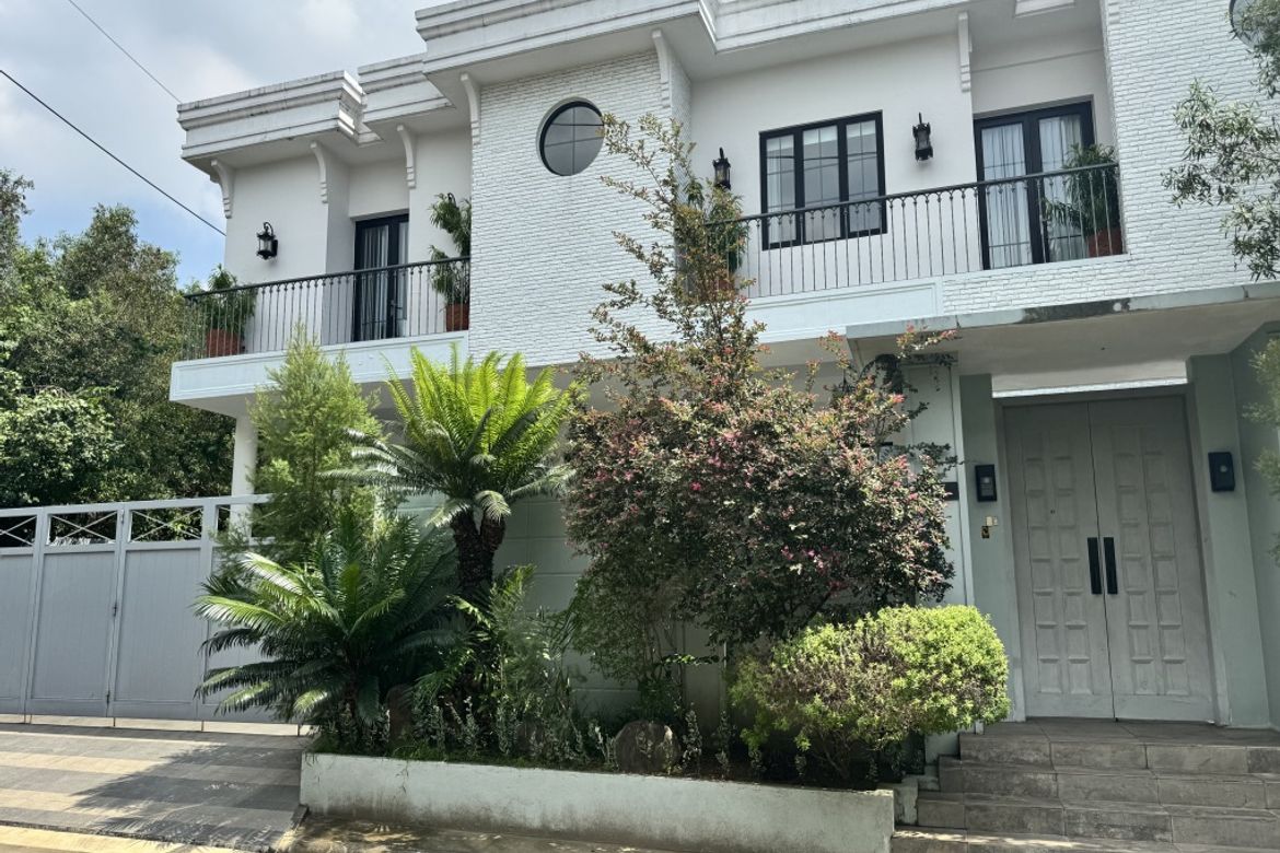 4 Bedroom House for Sale in Barangay 201, Pasay, Metro Manila
