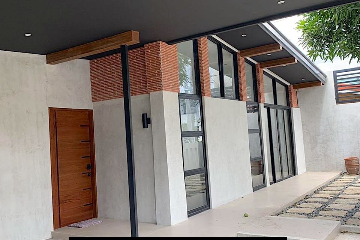 4 Bedroom House for Sale in Barangay 201, Pasay, Metro Manila