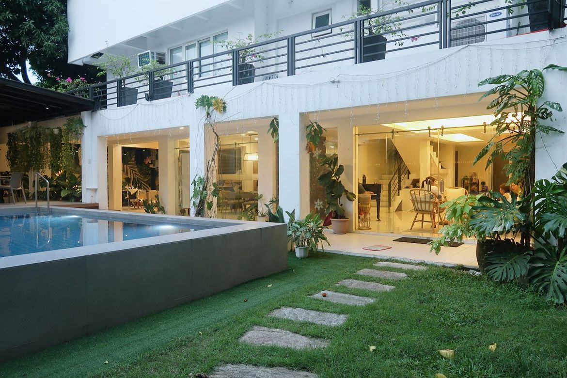 4 Bedroom House for Sale in Barangay 201, Pasay, Metro Manila