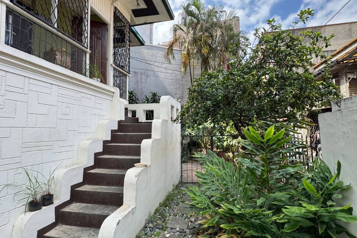 4 Bedroom House for Sale in Barangay 98, Pasay, Metro Manila near MRT-3 Taft Avenue – photo 3