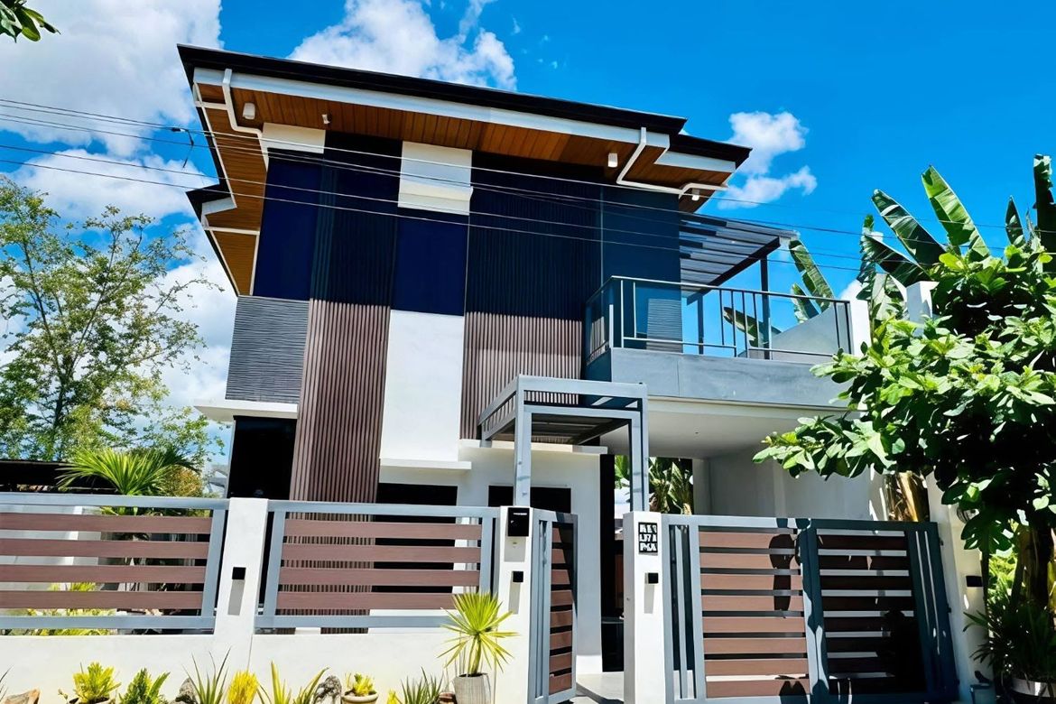 4 Bedroom House for Sale in Basak, Lapu-Lapu, Cebu