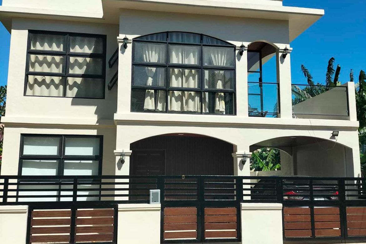 4 Bedroom House for Sale in Basak, Lapu-Lapu, Cebu