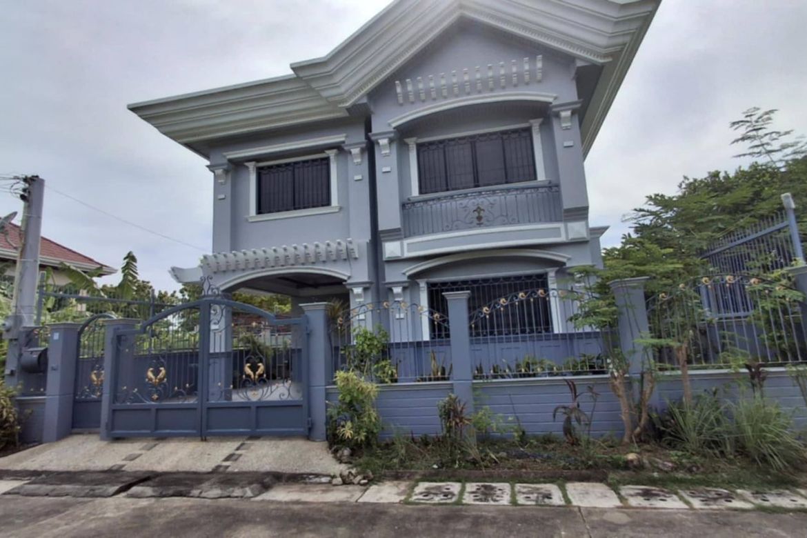 4 Bedroom House for Sale in Basak, Lapu-Lapu, Cebu
