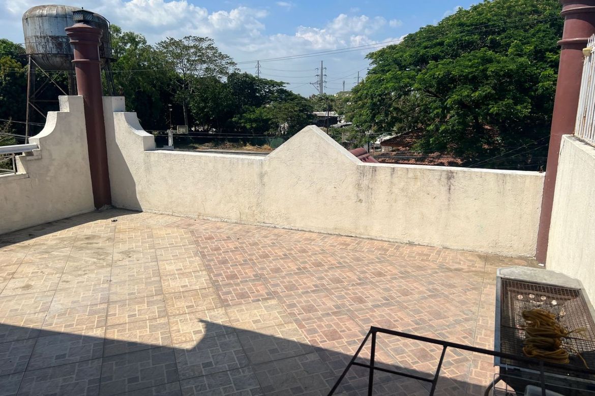 4 Bedroom House for Sale in Bay Breeze Executive Village, Wawa, Taguig, Metro Manila – photo 2
