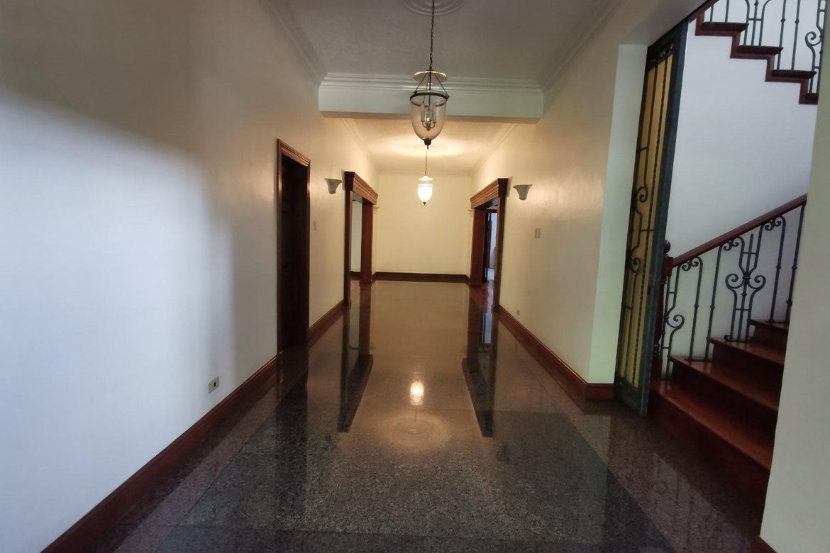 4 Bedroom House for Sale in Bel-Air, Makati City