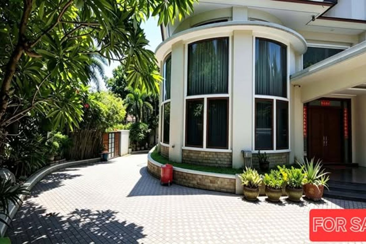 4 Bedroom House for Sale in Bel-Air, Makati, Metro Manila – photo 3
