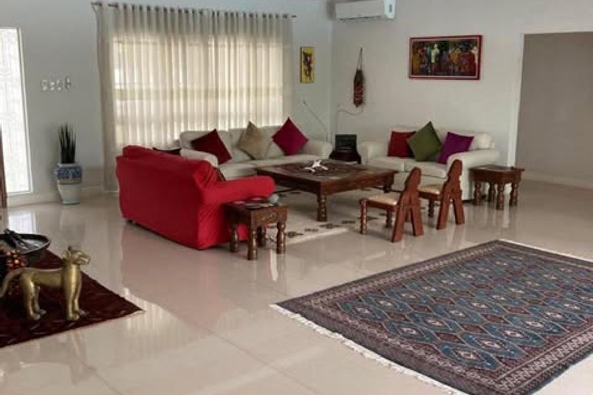 4 Bedroom House for Sale in Bel-Air, Makati, Metro Manila – photo 2