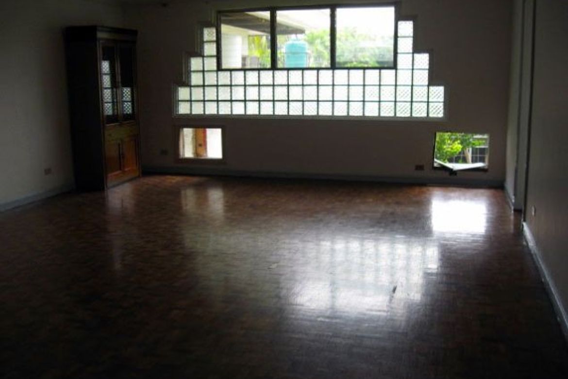 4 Bedroom House for Sale in Bel-Air, Makati, Metro Manila