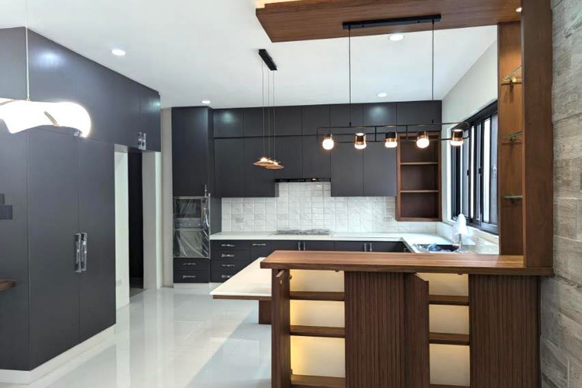 4 Bedroom House for Sale in BF Homes Executive Village, Almanza Uno, Las Piñas, Metro Manila – photo 8