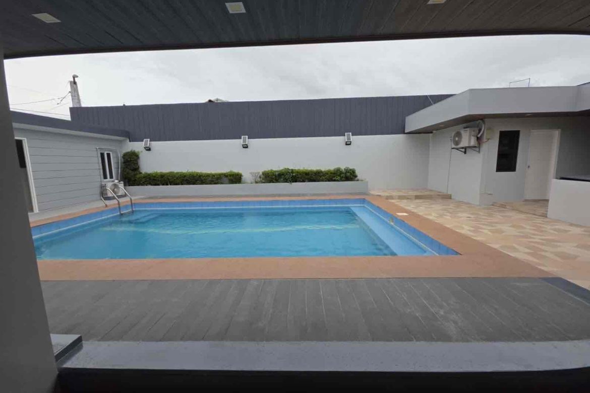 4 Bedroom House for Sale in BF Homes Parañaque, BF Homes, Parañaque, Metro Manila – photo 5
