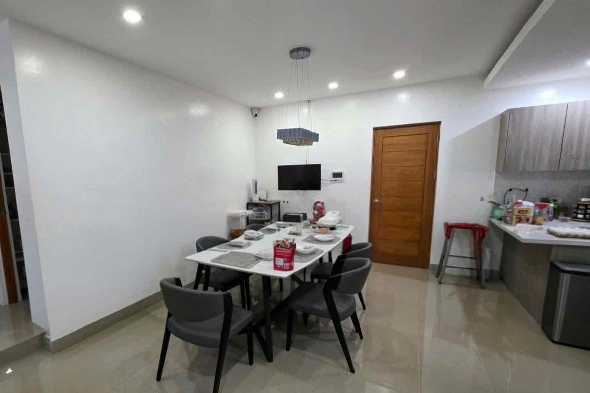 4 Bedroom House for Sale in BF Homes Parañaque, BF Homes, Parañaque, Metro Manila – photo 6