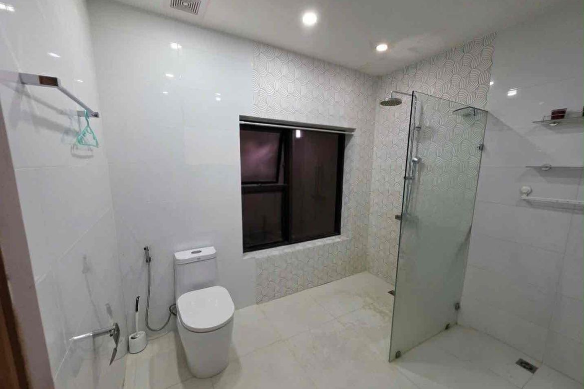 4 Bedroom House for Sale in BF Homes Parañaque, BF Homes, Parañaque, Metro Manila – photo 7