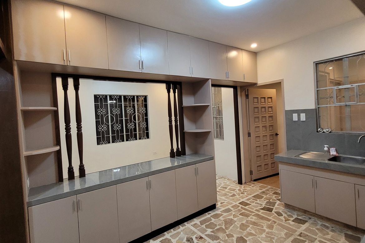 4 Bedroom House for Sale in BF Homes Parañaque, BF Homes, Parañaque, Metro Manila – photo 5