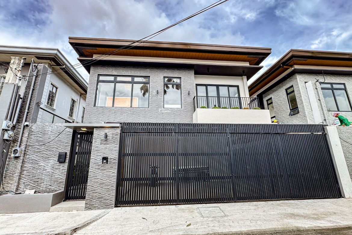 4 Bedroom House for Sale in BF Homes Parañaque, BF Homes, Parañaque, Metro Manila