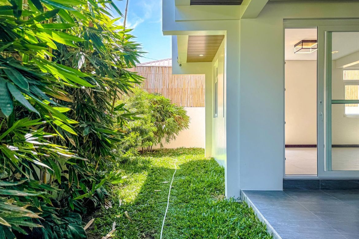 4 Bedroom House for Sale in BF Homes Parañaque, BF Homes, Parañaque, Metro Manila – photo 8