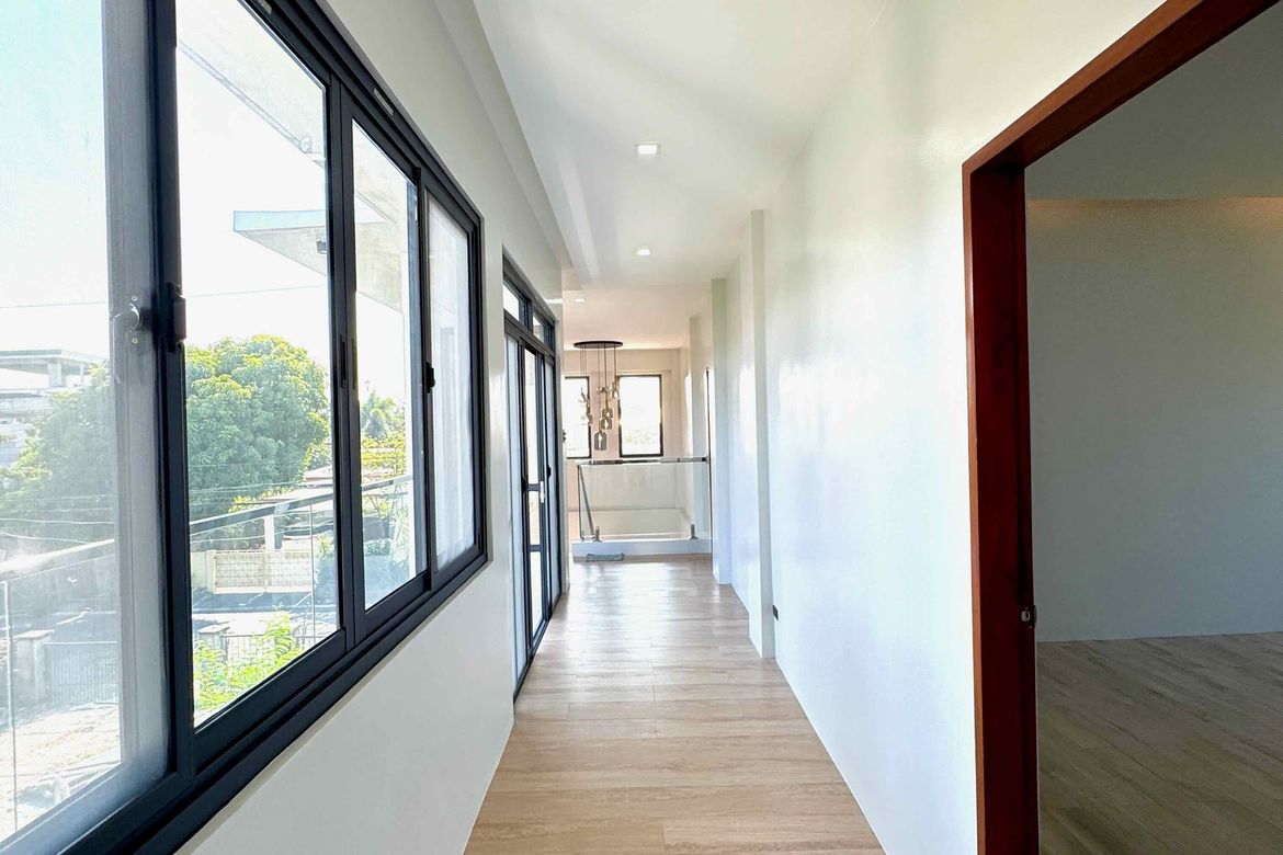 4 Bedroom House for Sale in BF Homes Parañaque, BF Homes, Parañaque, Metro Manila – photo 5