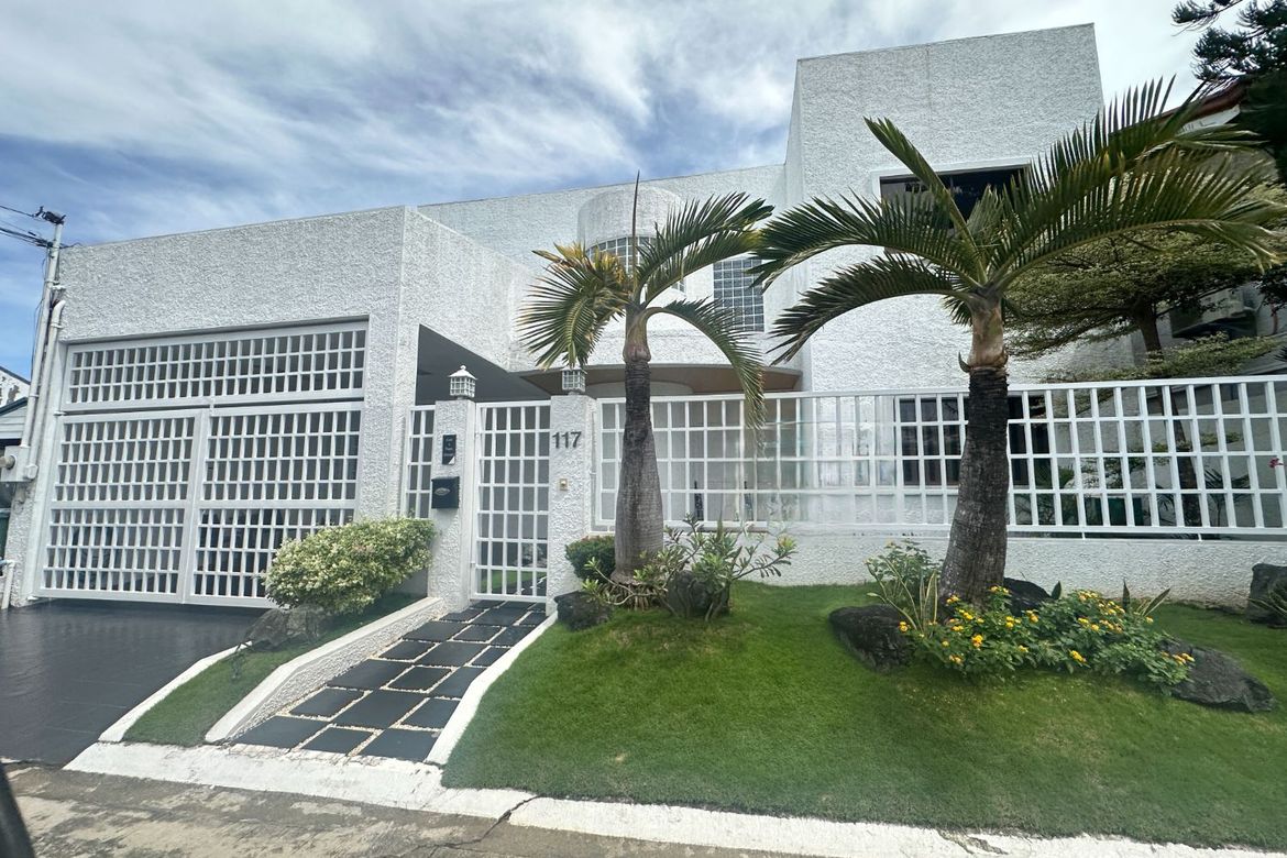 4 Bedroom House for Sale in BF Homes Parañaque, BF Homes, Parañaque, Metro Manila