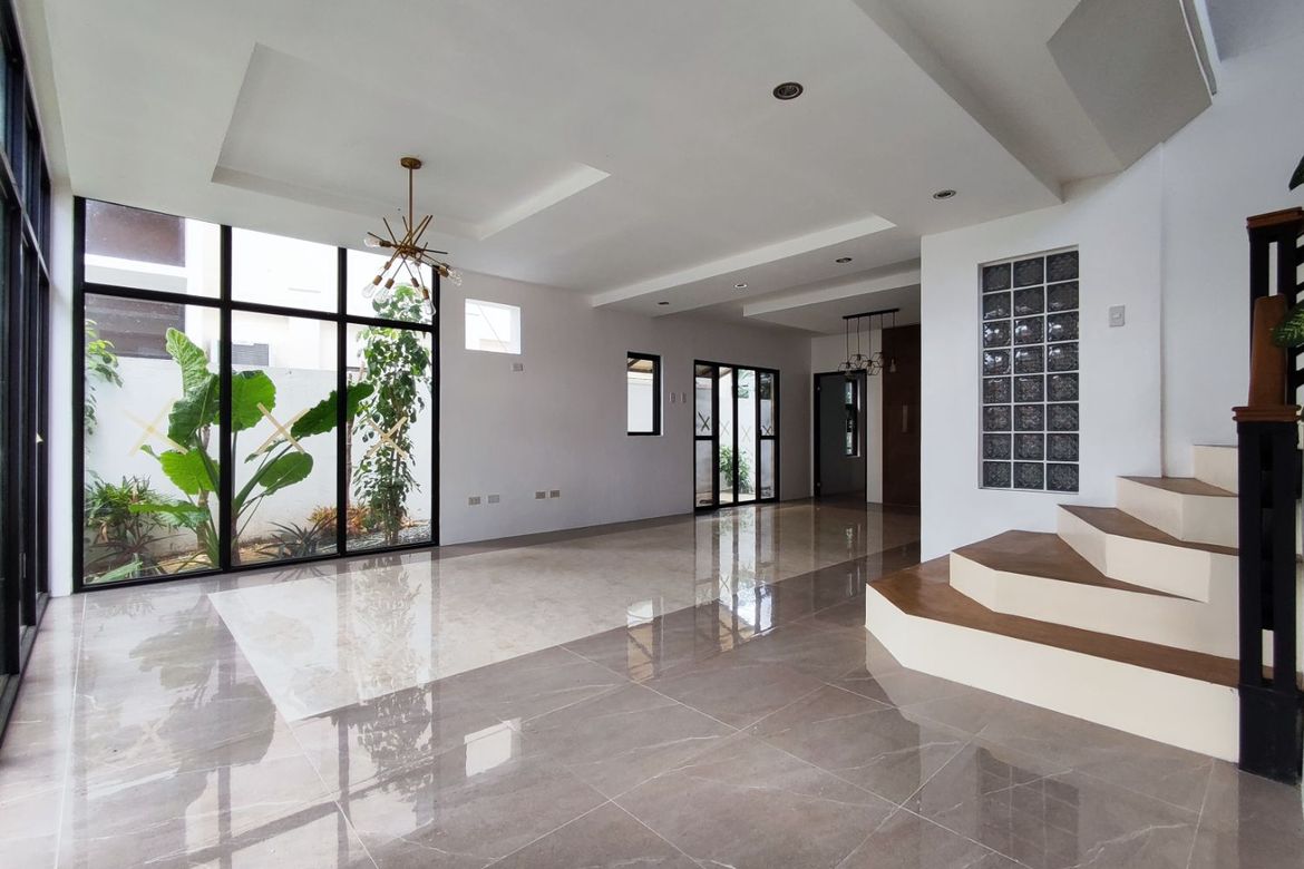 4 Bedroom House for Sale in BF Homes, Parañaque, Metro Manila – photo 3