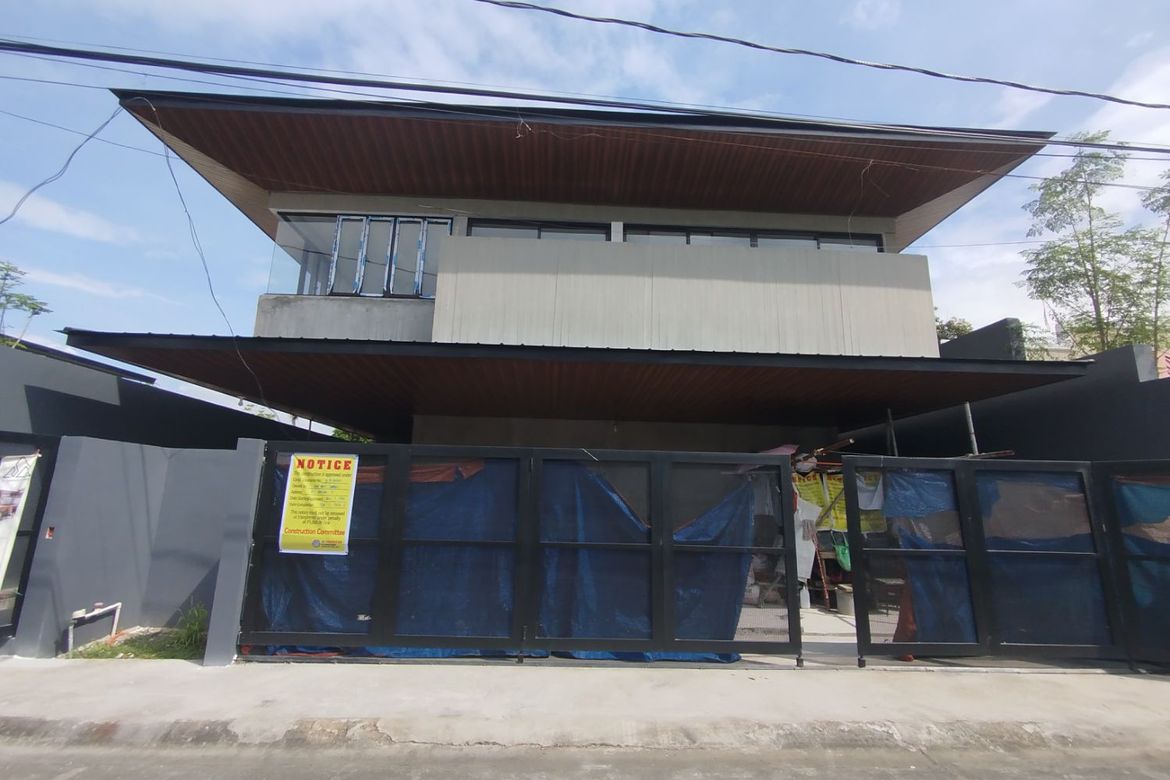 4 Bedroom House for Sale in BF Homes, Parañaque, Metro Manila