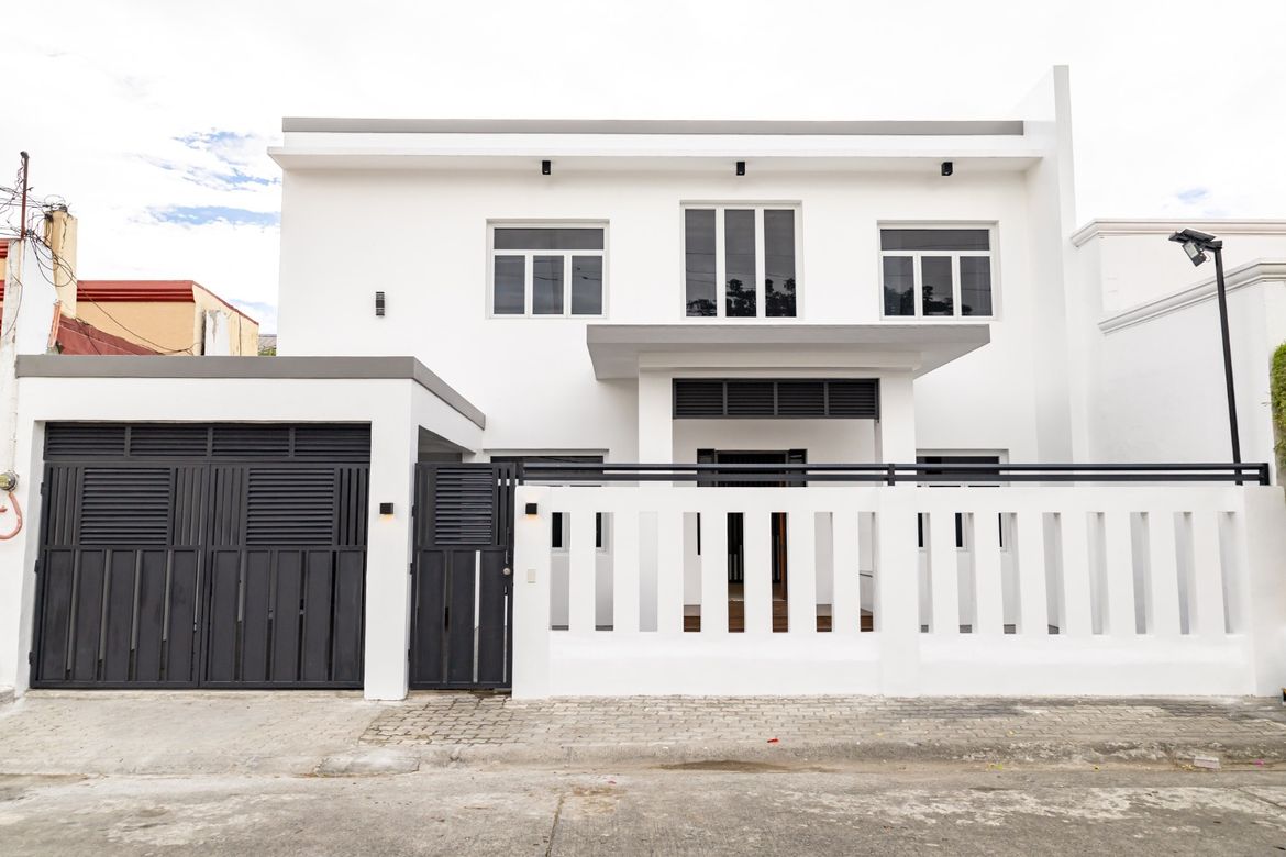 4 Bedroom House for Sale in BF Homes, Parañaque, Metro Manila – photo 4