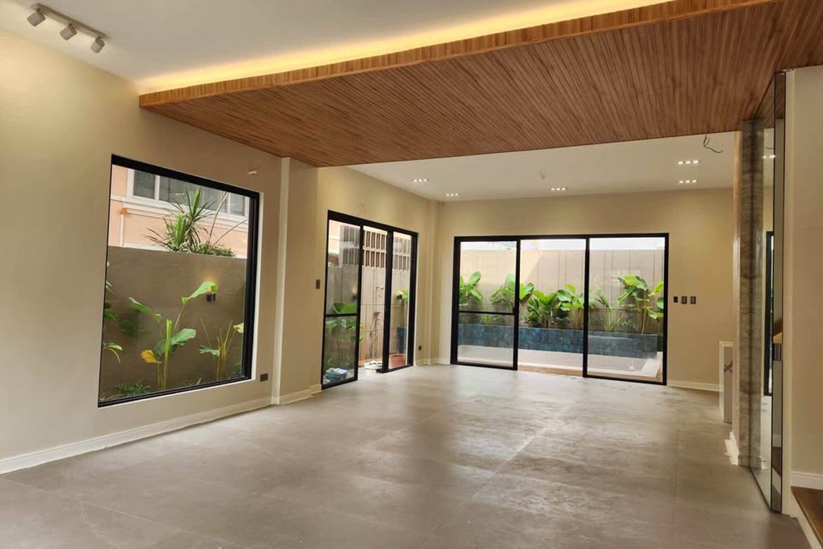 4 Bedroom House for Sale in BF Homes, Parañaque, Metro Manila – photo 3