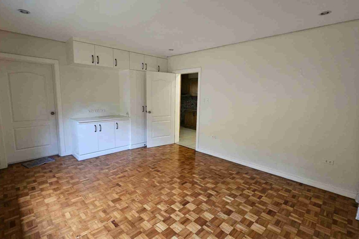 4 Bedroom House for Sale in BF Homes, Parañaque, Metro Manila – photo 6