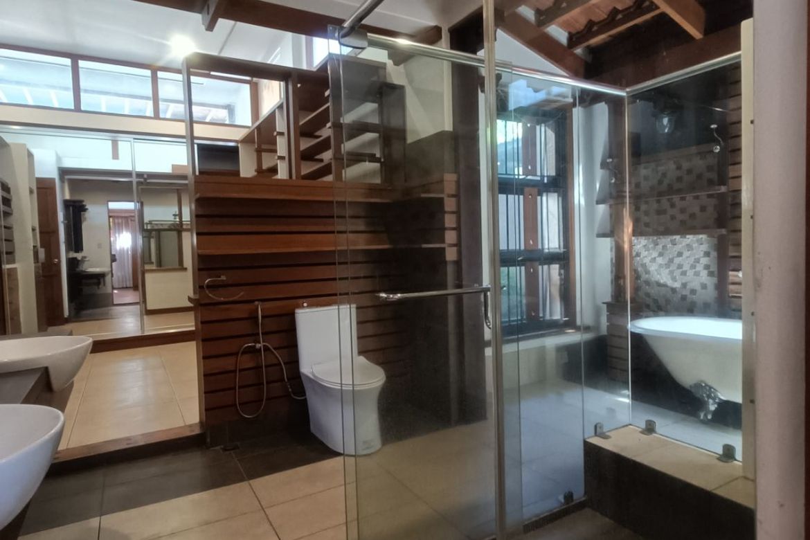 4 Bedroom House for Sale in BF Homes, Parañaque, Metro Manila – photo 7