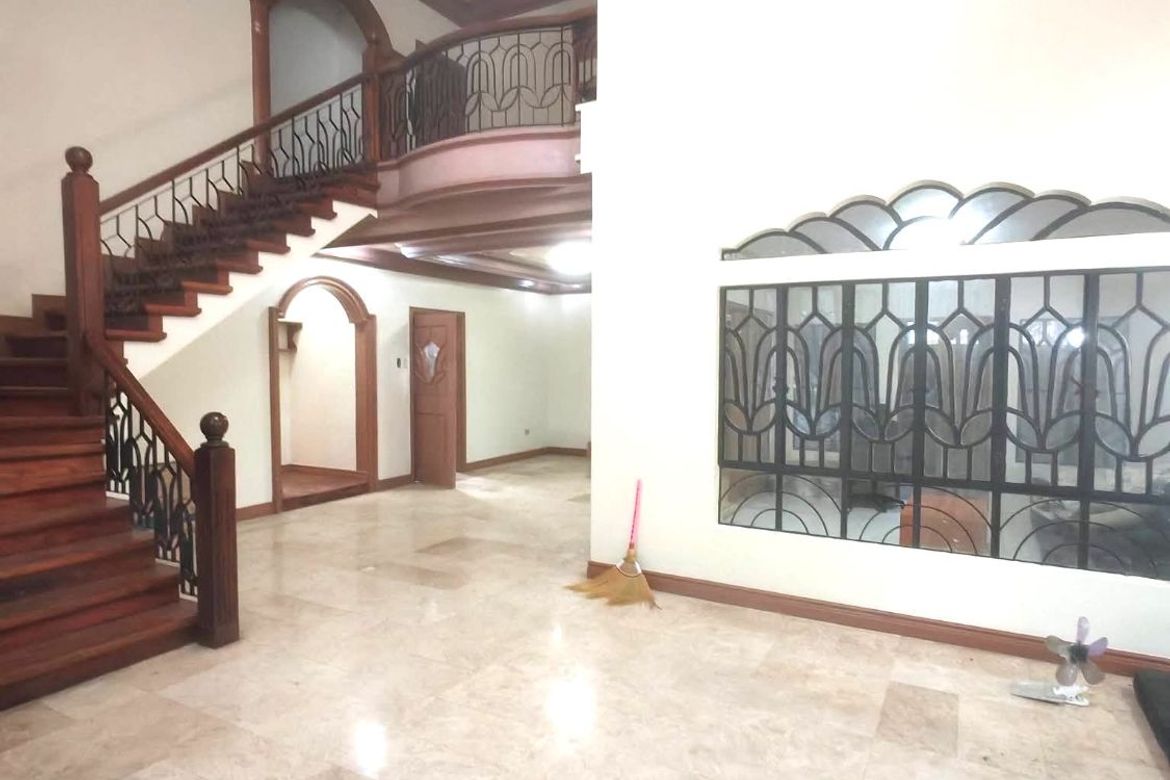 4 Bedroom House for Sale in BF Homes, Parañaque, Metro Manila – photo 4