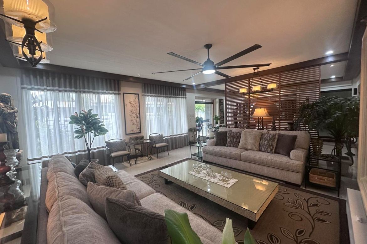 4 Bedroom House for Sale in BF Resort, Las Piñas, Metro Manila