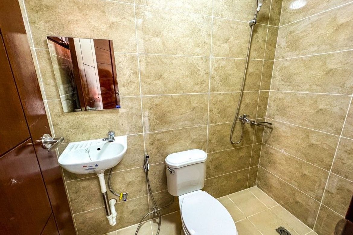 4 Bedroom House for Sale in BF Resort Village, Talon Dos, Las Piñas, Metro Manila – photo 7
