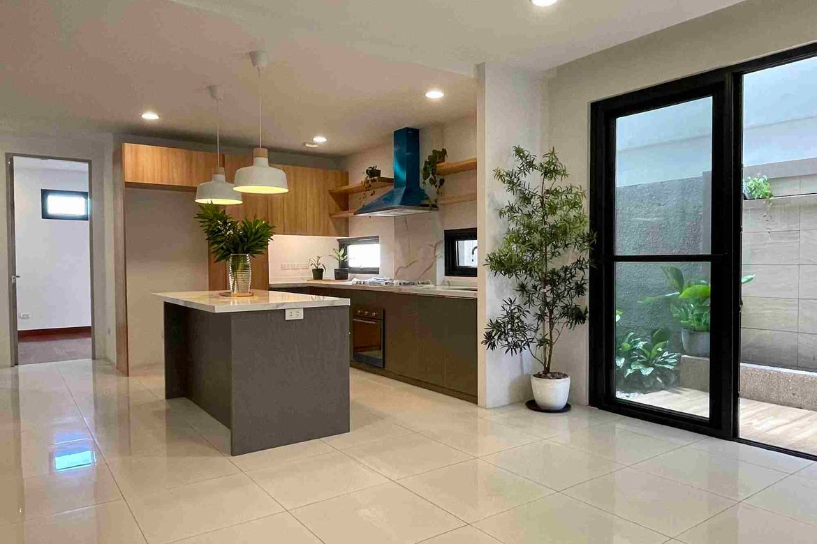 4 Bedroom House for Sale in BGC, Taguig, Metro Manila – photo 3